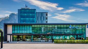 ด้านหน้าที่พัก