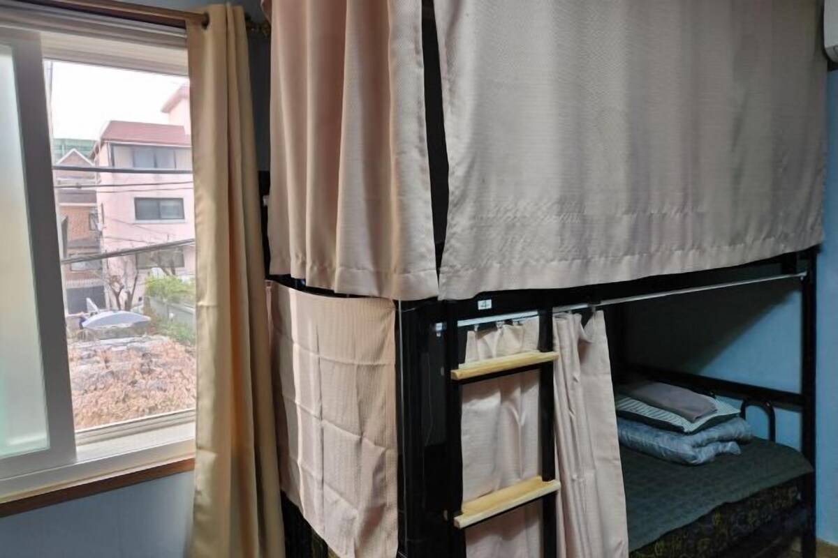 In-room safe, iron/ironing board (on request), WiFi (free), bed sheets