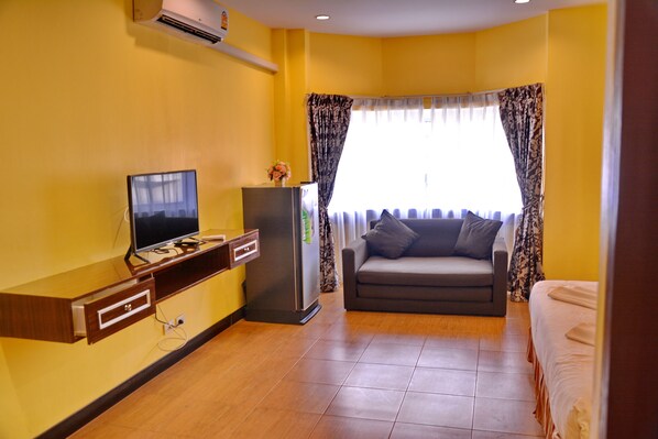 Deluxe Room | Free WiFi - Taj Place Residency (Pattaya)