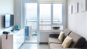 Mactan Seaside 2-Bedroom Apartment A | Living area - Islands Stay Hotel Mactan (Lapu-Lapu)