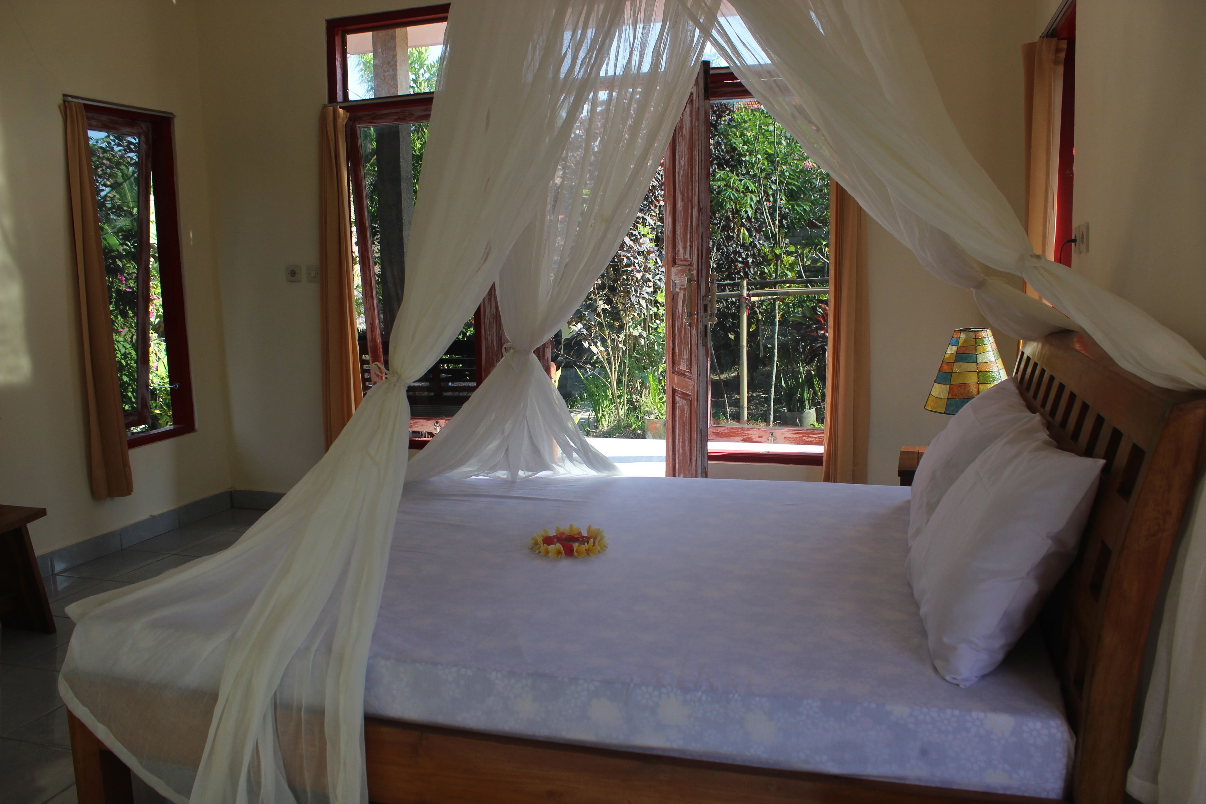 Literie de qualité supérieure, lits pliants/supplémentaires