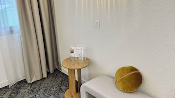 Chambre Double Deluxe, vue marina | Literie de qualité supérieure, bureau, rideaux occultants