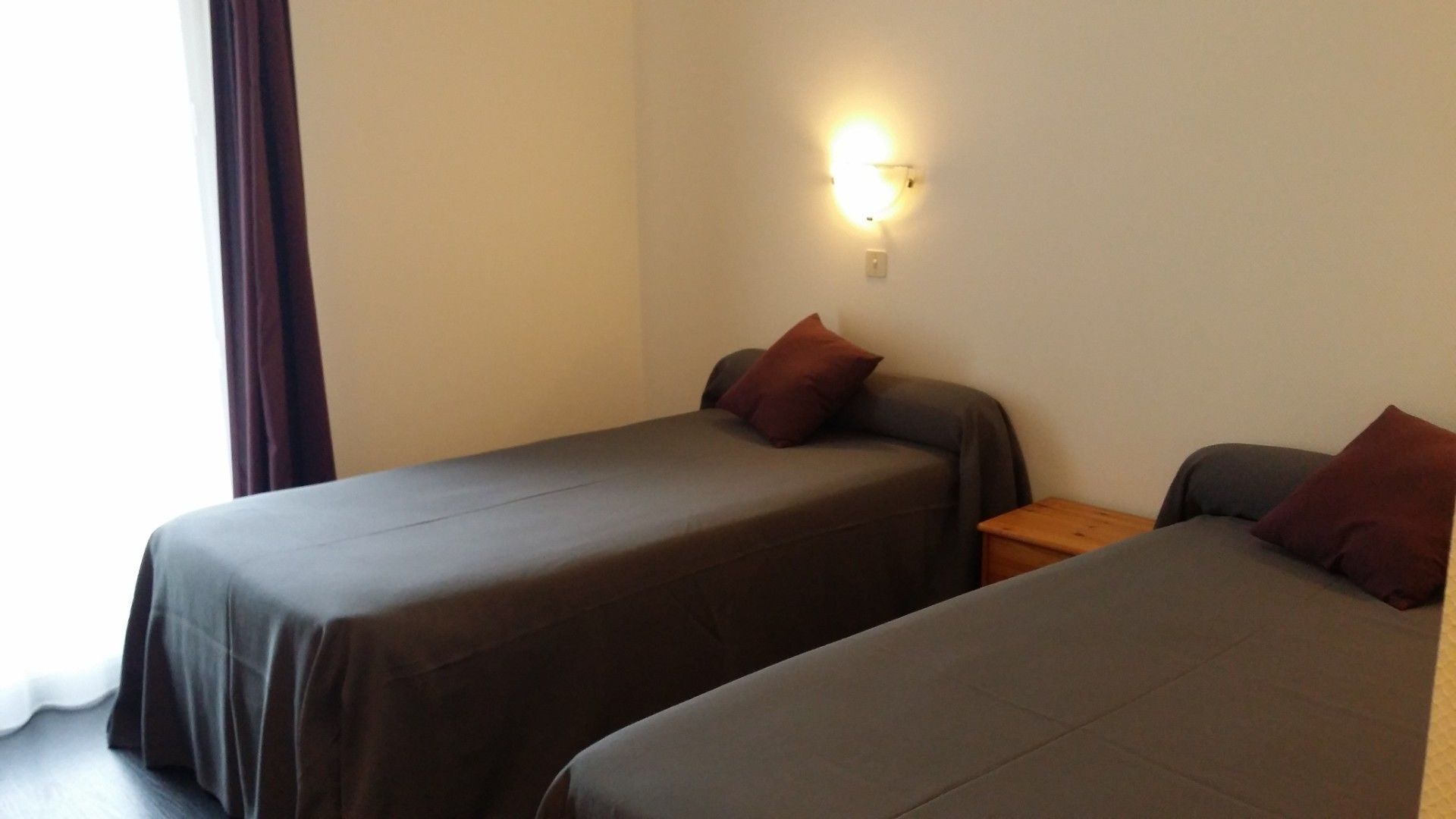 Comfort kamer, 1 twee- of 2 eenpersoonsbedden, uitzicht op tuin | Luxe beddengoed, een kluis op de kamer, een bureau