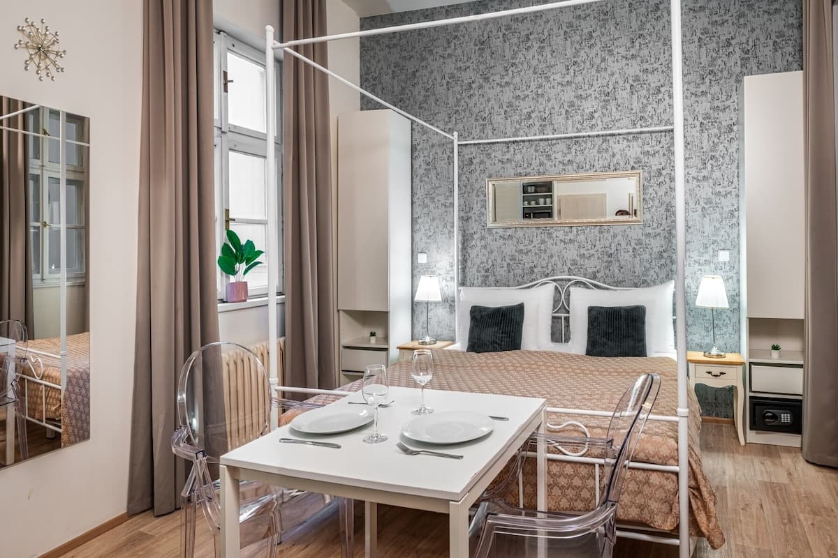 Hypo-allergenic bedding, individually decorated, individually furnished