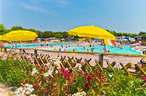 Seasonal outdoor pool - Campeggio del Garda (Peschiera del Garda)