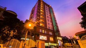Ảnh chưa phân loại, 5 trong số 100 ảnh, nút