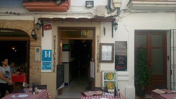 Entrada al alojamiento