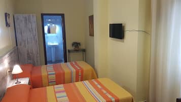 Standard Twin Room, 2 Twin Beds | Desk, free WiFi, bed sheets