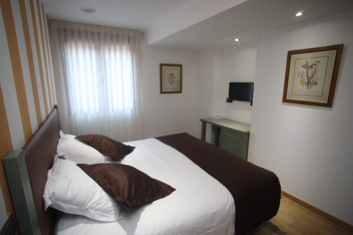 Double Room, 1 Double or 2 Single Beds | In-room safe, individually decorated, desk, laptop workspace