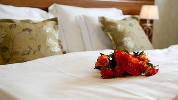 Kamar Double | 1 kamar tidur, seprai antialergi, minibar, dan brankas