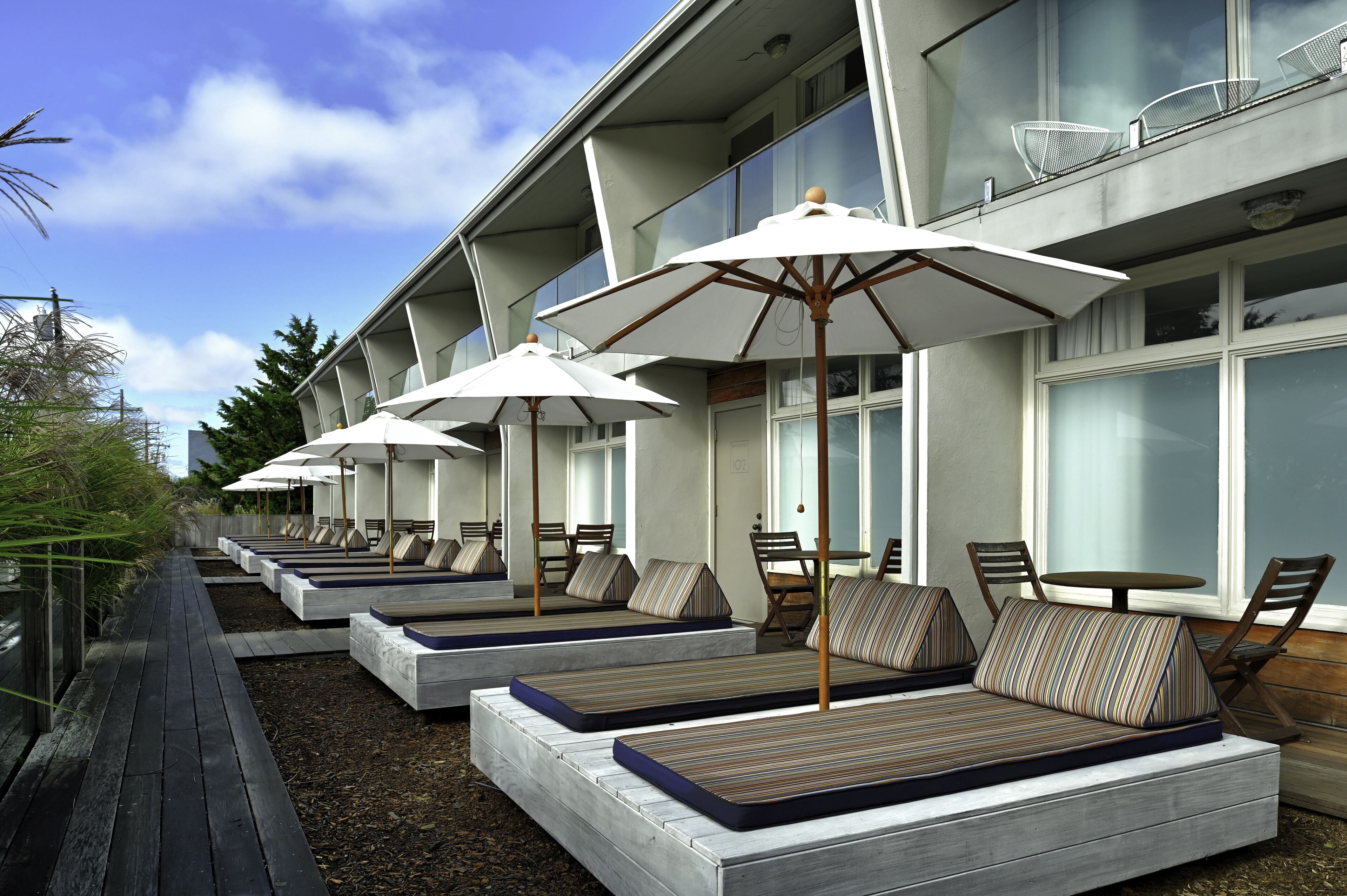 whitewater garden 2 queen | terrace/patio