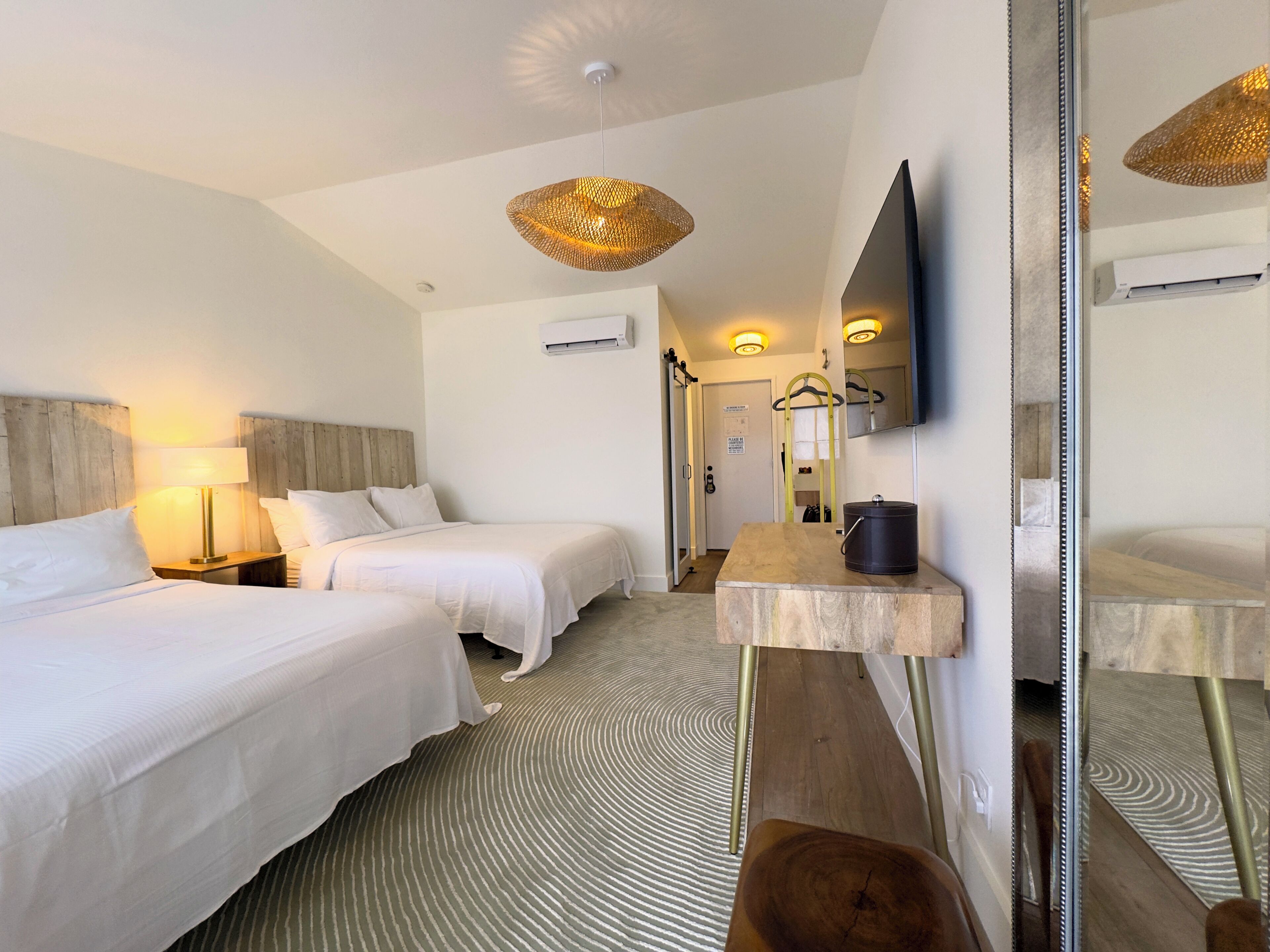 复式房 | 高档床上用品、客房内保险箱、熨斗/熨衣板、免费 WiFi