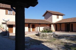 Courtyard - Agriturismo Borgo Antico (Amelia)