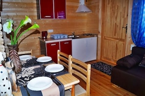 Bungalow, 1 Bedroom, Kitchenette | In-room dining - Domki Onyx (Mielno)