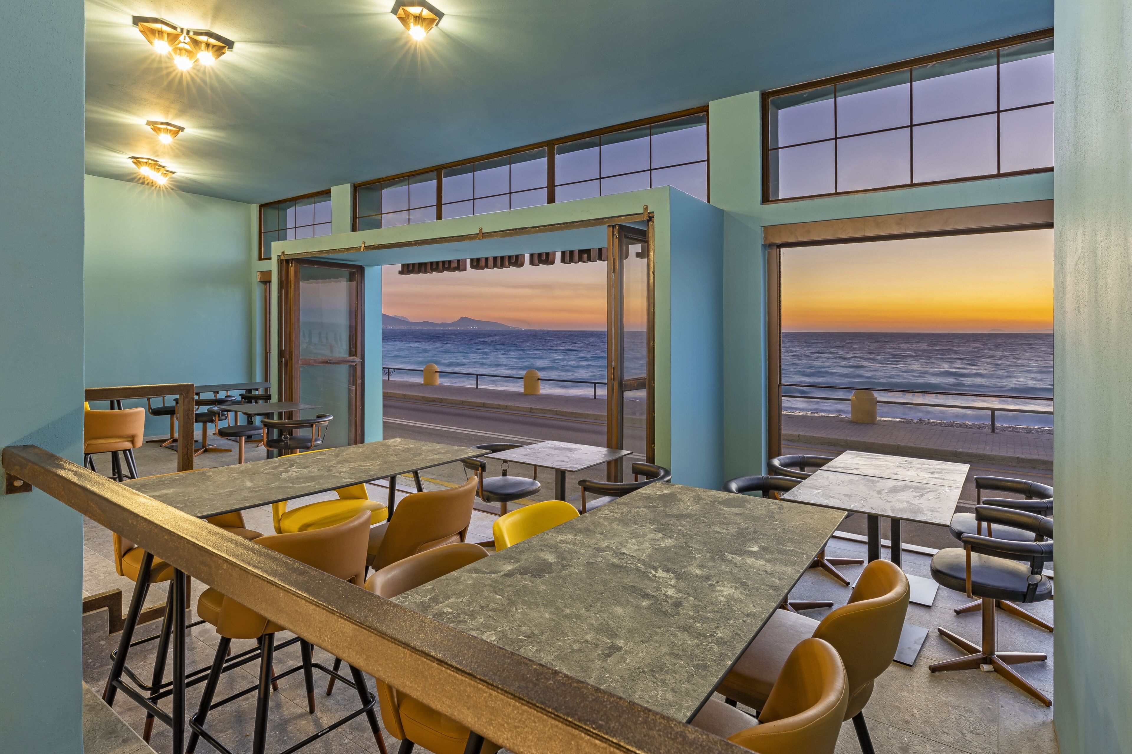 Aamiainen, lounas ja illallinen; amerikkalainen keittiö 