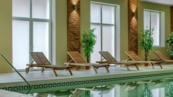 Indoor pool, seasonal outdoor pool, pool loungers