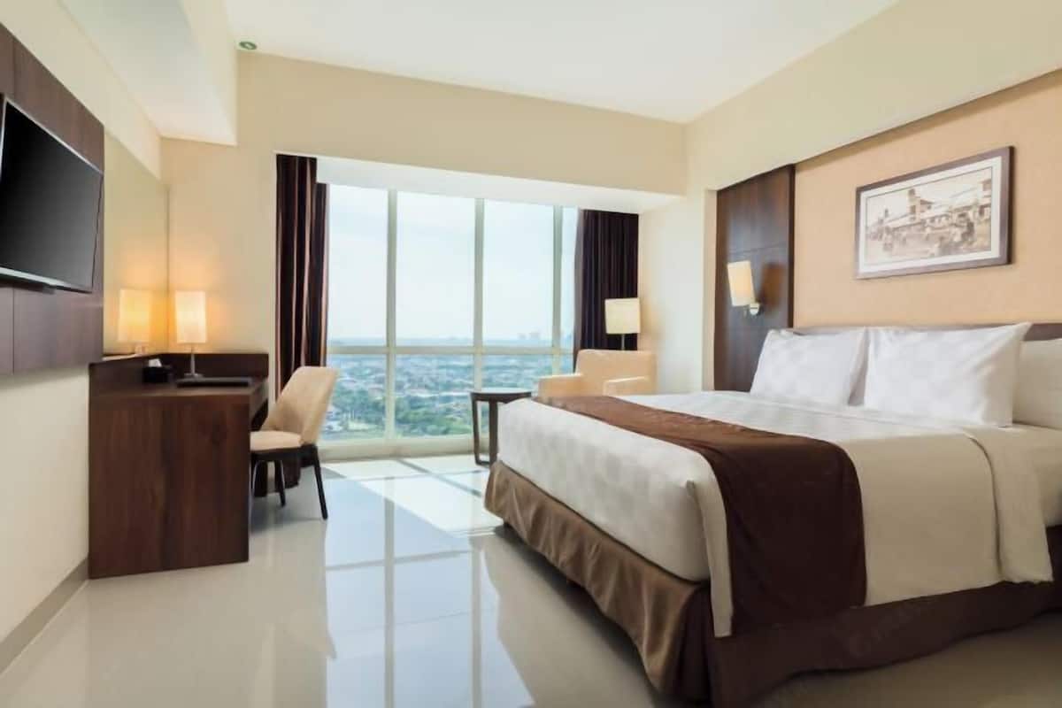 1 bedroom, in-room safe, desk, laptop workspace