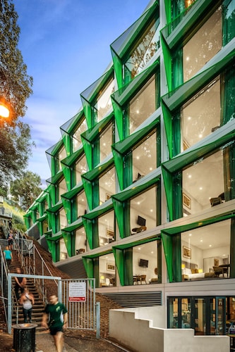 Quest Mounts Bay Road