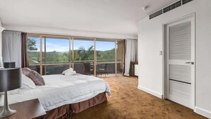 Studiosuite (Penthouse Upper)