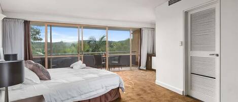 Penthouse Upper | 1 bedroom, in-room safe, desk, blackout drapes