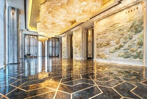 Interior - Wanda Reign Chengdu Hotel (Chengdu)