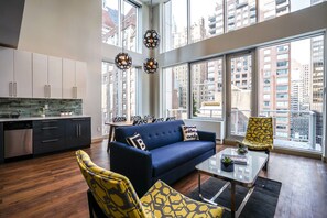 1 ห้องนอน, ตู้นิรภัยในห้องพัก, ห้องพักตกแต่งอย่างมีเอกลักษณ์