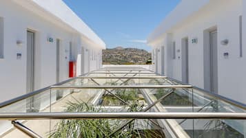 Chambres insonorisées, Wi-Fi, draps fournis