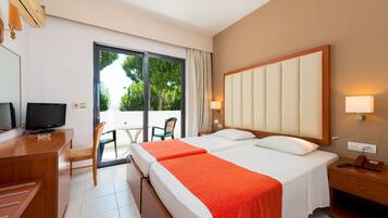 Double or Twin Room | Soundproofing, WiFi, bed sheets