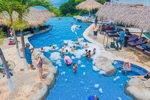 Zona de juegos infantil al aire libre