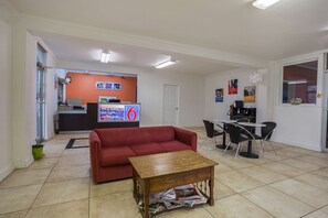 Sala de estar en el lobby