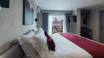 Superior Room, Lake View | In-room safe, soundproofing, iron/ironing board (on request)