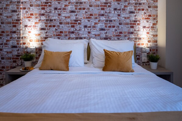 The Urban Double Room | 1 bedroom, premium bedding, pillow-top beds, in-room safe