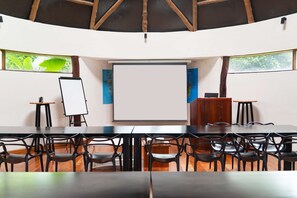 Meeting facility - Royal Palm Galapagos, Curio Collection Hotel by Hilton (Santa Rosa)