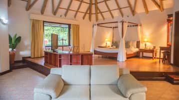 Exclusive Villa, 1 King Bed | Premium bedding, in-room safe, individually decorated