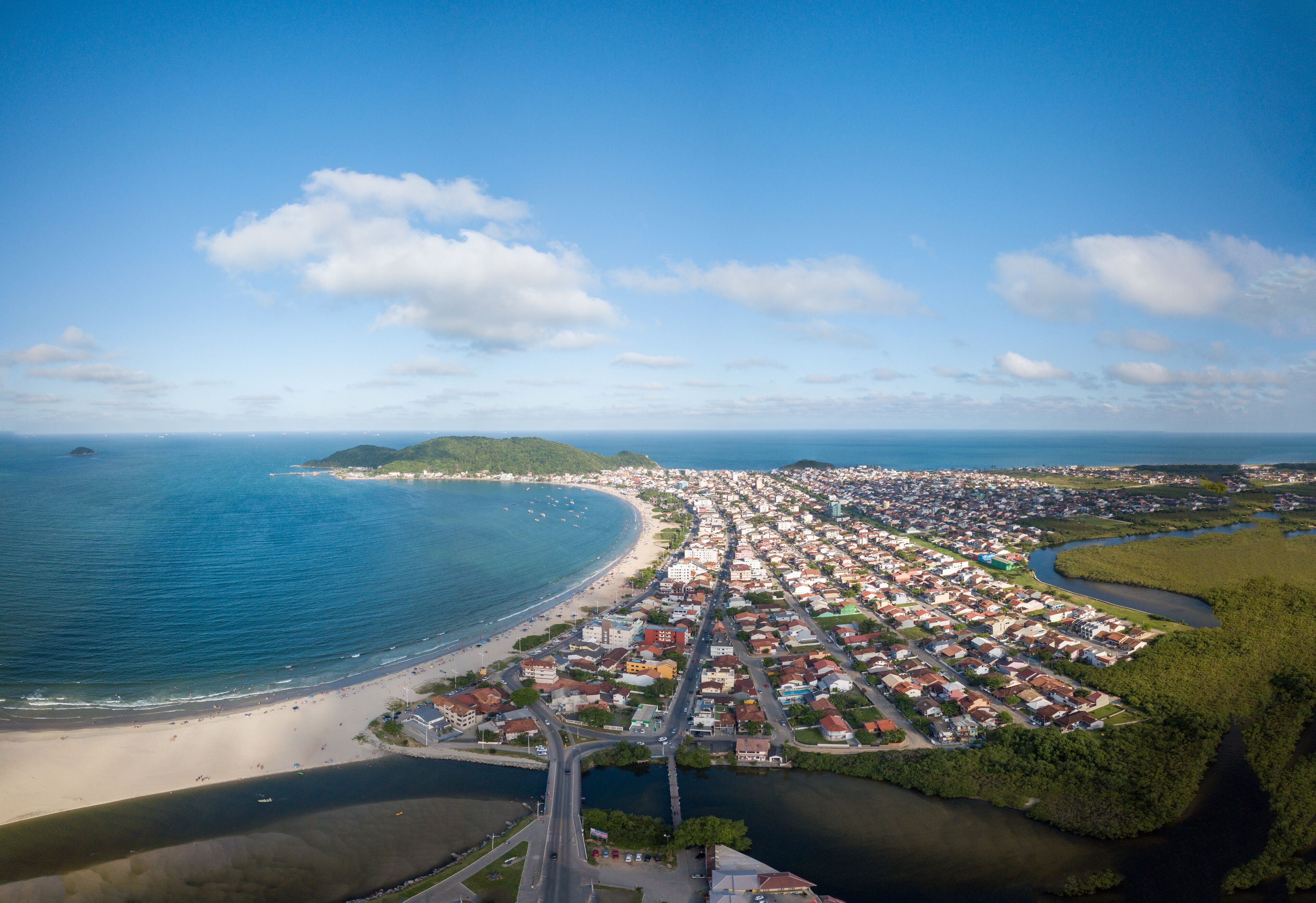 근처 해변, 비치 파라솔