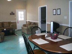 Standard Room | Free WiFi - Lake Fork Marina & Motel (Alba)