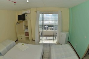 Premium-Suite, Meerblick | Minibar, kostenloses WLAN