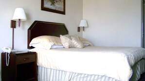 Unclassified image, 2 of 6, button - Courtesy Inn & Suites (Mansfield)