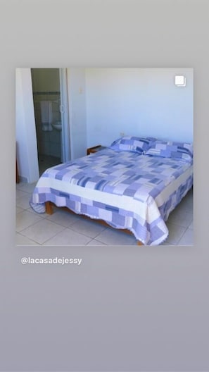 Quarto solteiro superior | Roupas de cama premium, cortinas blackout, Wi-Fi de cortesia