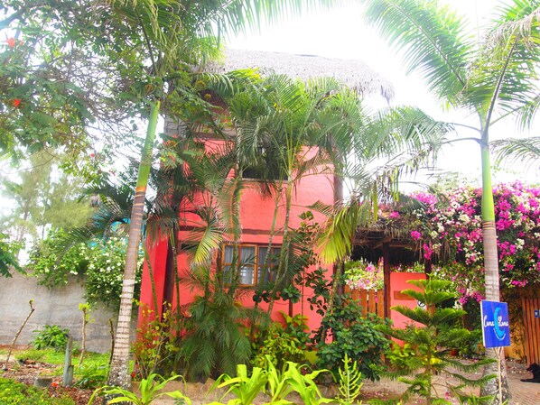 Fachada de la propiedad
