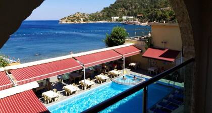 Ozcan Beach Hotel