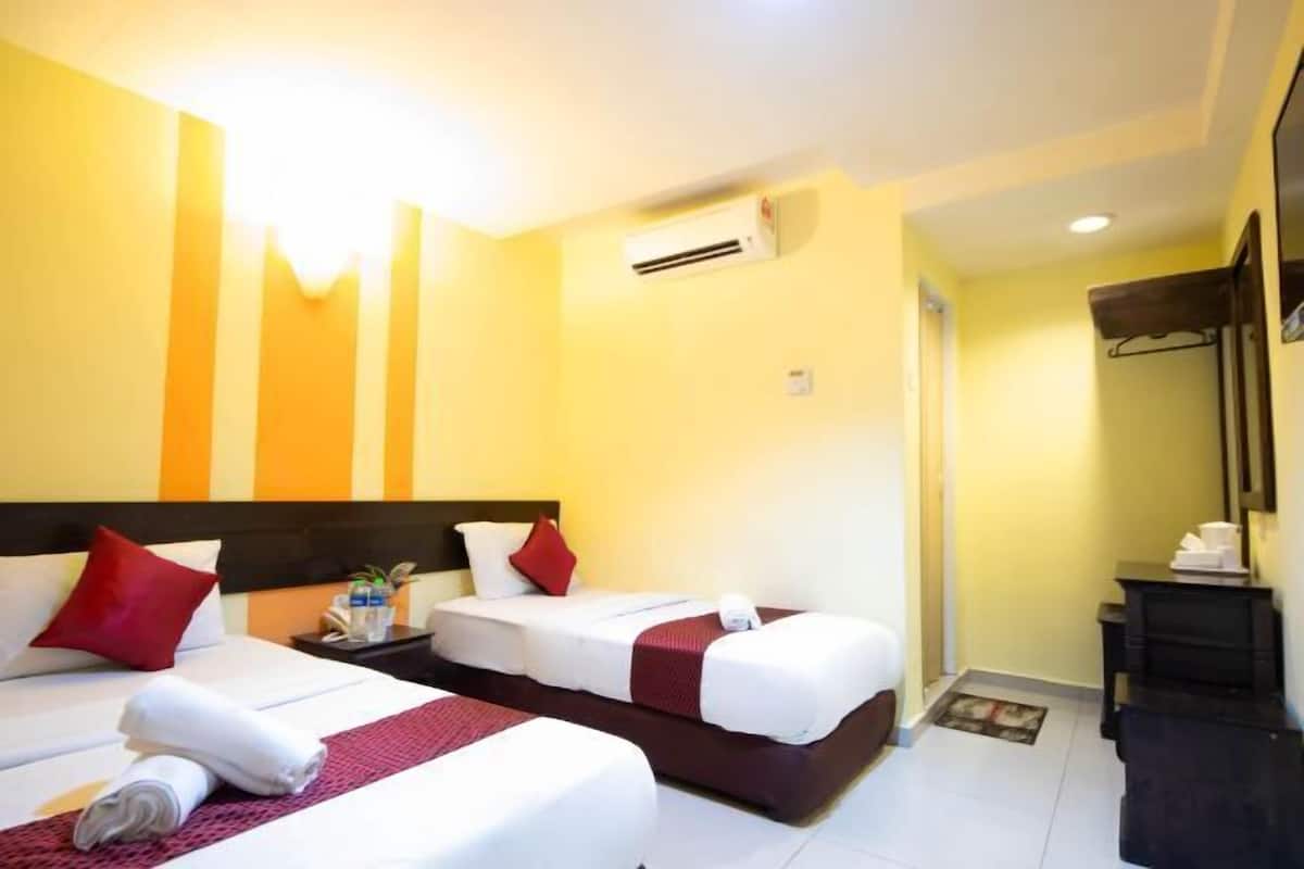 1 bedroom, desk, soundproofing, iron/ironing board