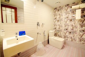 Standard Double or Twin Room, 1 Double Bed, Private Bathroom | Bathroom | Free toiletries, hair dryer, slippers, towels