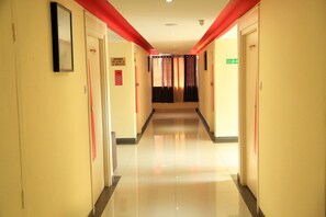 Hallway - OYO 1684 Hotel Malabar inn (Kozhikode)