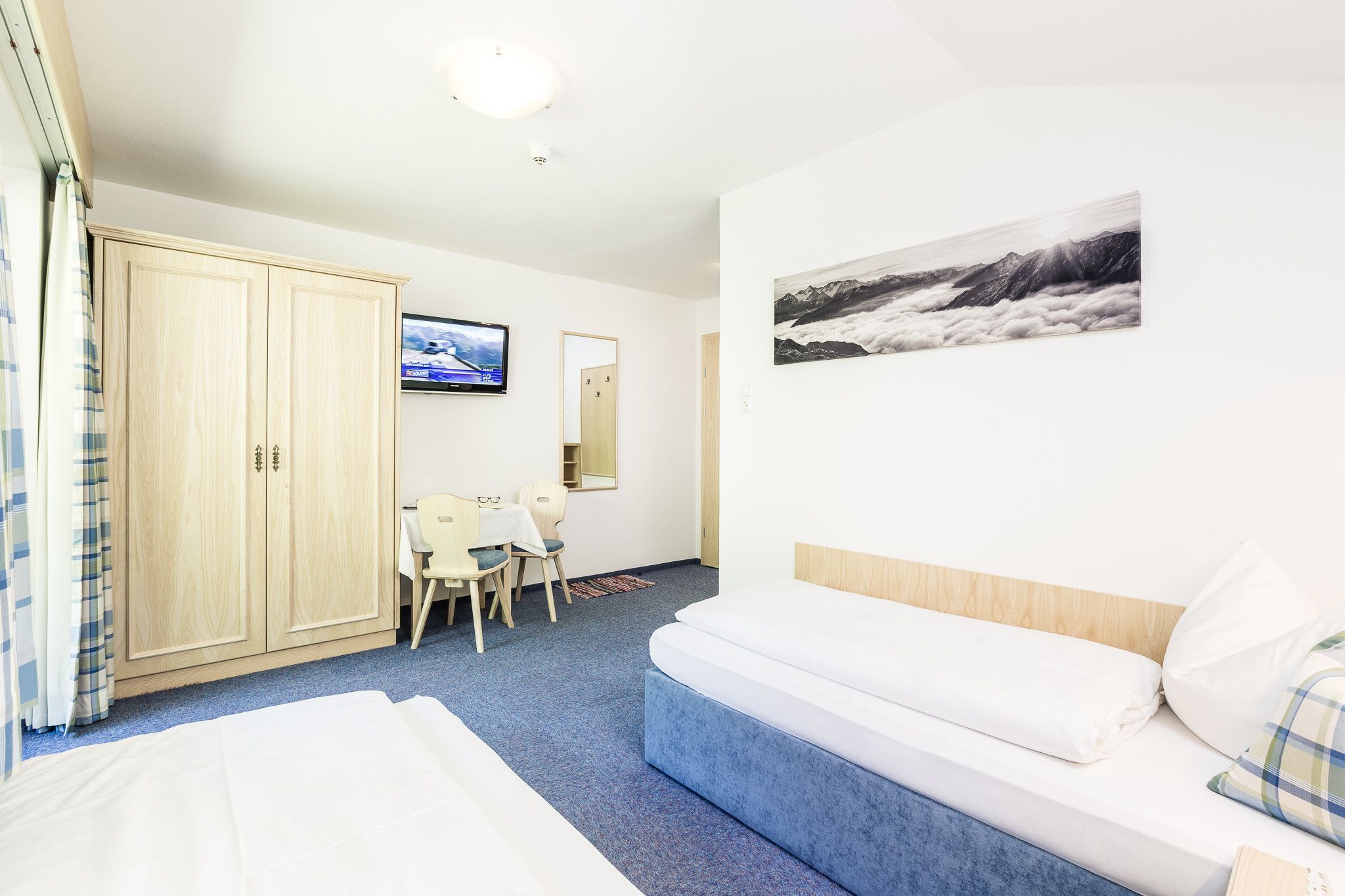 standard double room | in-room safe, desk, soundproofing, free wifi