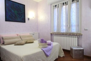 Double Room | Free minibar items, in-room safe, desk, free WiFi - Gala B&B (Rome)