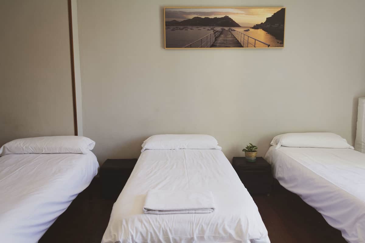 Twin Room, Shared Bathroom