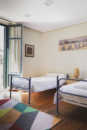 Twin Room, Shared Bathroom