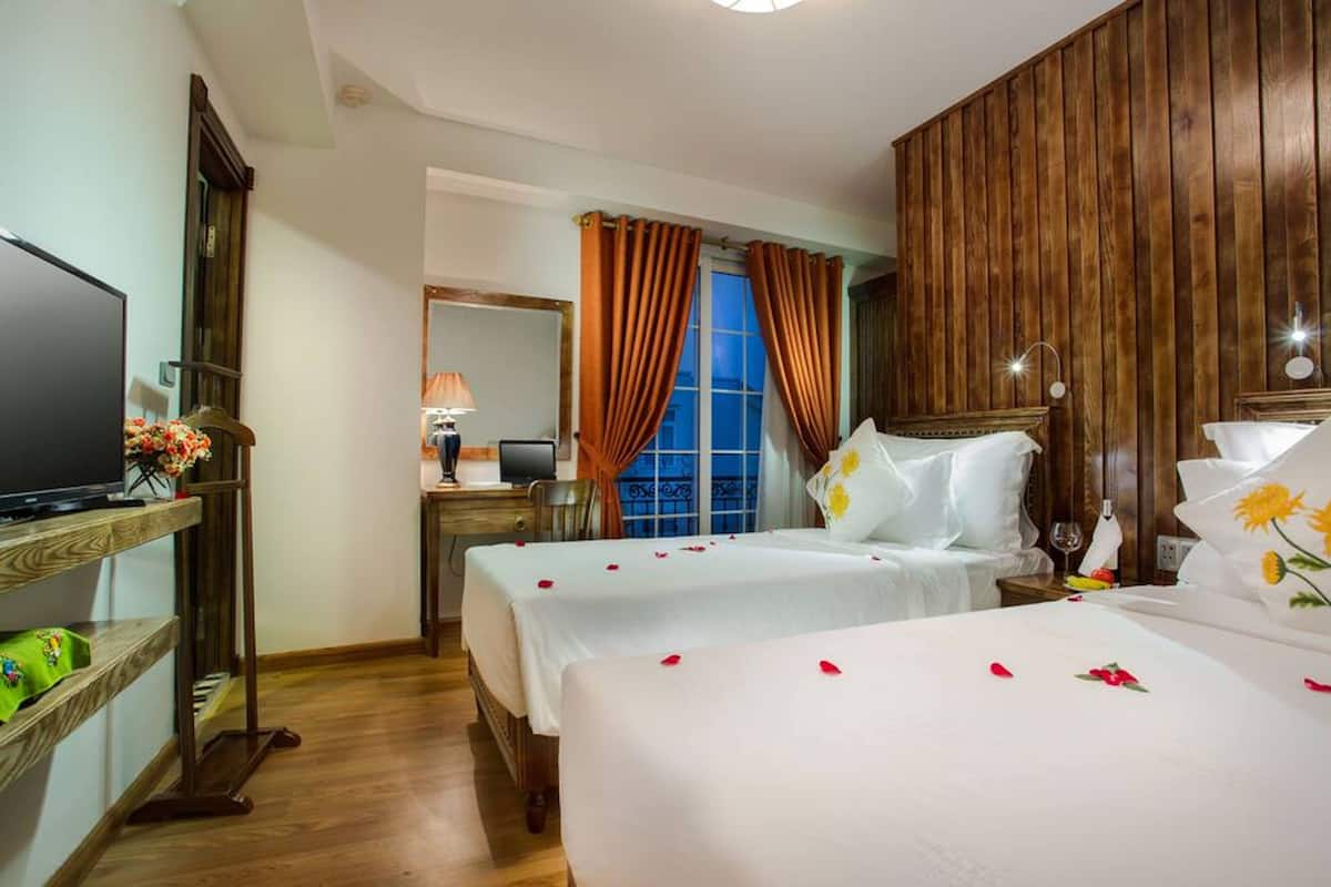 1 bedroom, minibar, in-room safe, individually decorated