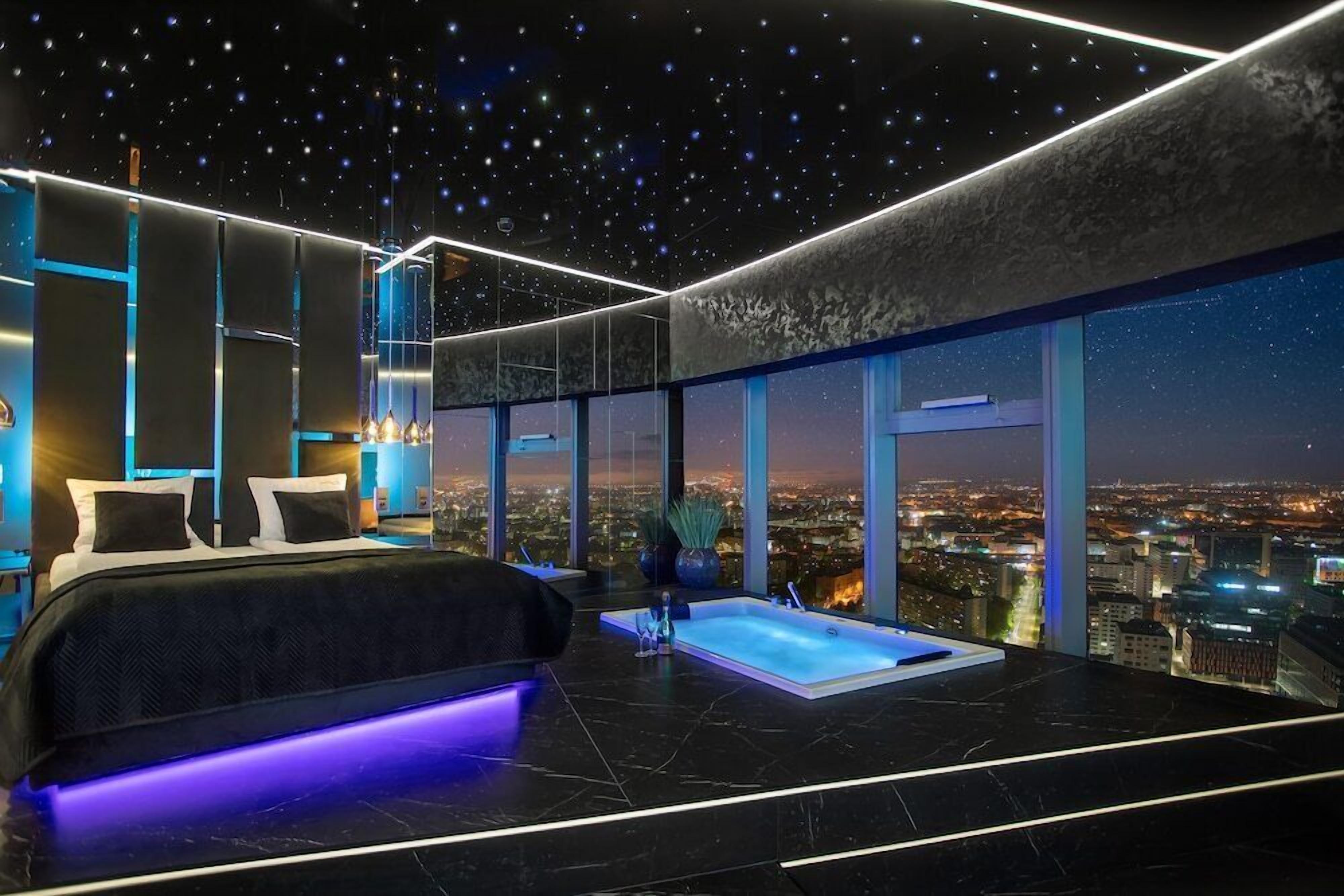 1 bedroom, premium bedding, individually decorated